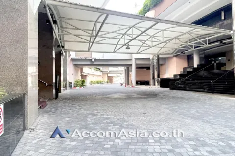 Condominio de 3 dormitorios en Khlong Toei, Bangkok, Tailandia № 214311 - foto 22