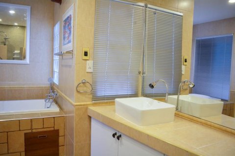 Studio in the Condo in Pattaya, Thailand  № 149901 - photo 5