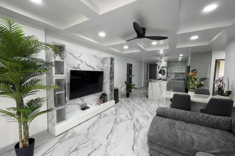 Пентхаус в Кату, Таиланд с 3 спальнями  № 149898 - фото 1