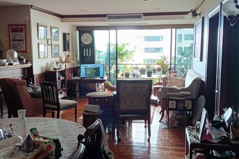 Condo à Nonthaburi, Thaïlande, 2 chambres  № 149900 - photo 1