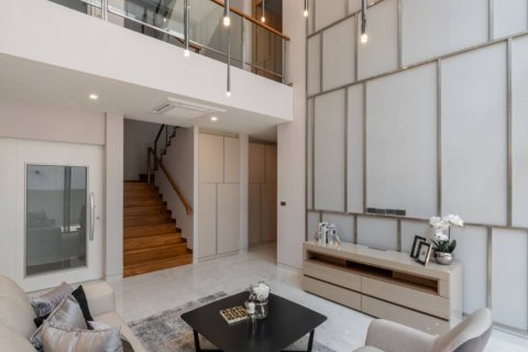 Дом в Бангкоке, Таиланд с 4 спальнями  № 143494 - фото 2