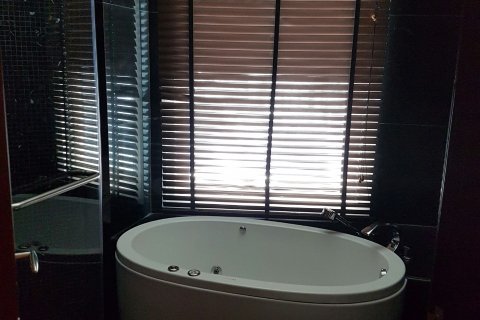 Condo à Yan Nawa, Bangkok, Thaïlande, 2 chambres  № 143491 - photo 7