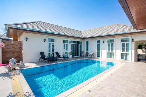 Villa in Cha-am, Thailand 3 bedrooms № 171025 - photo 3