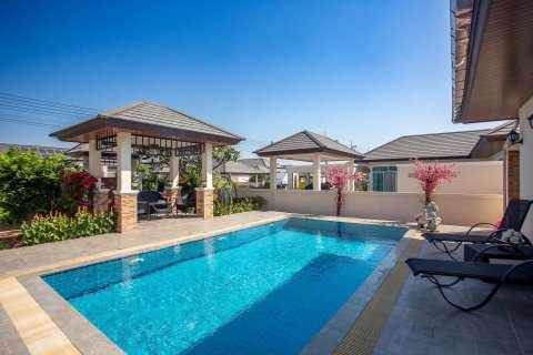 Villa in Cha-am, Thailand 3 bedrooms № 171025 - photo 8