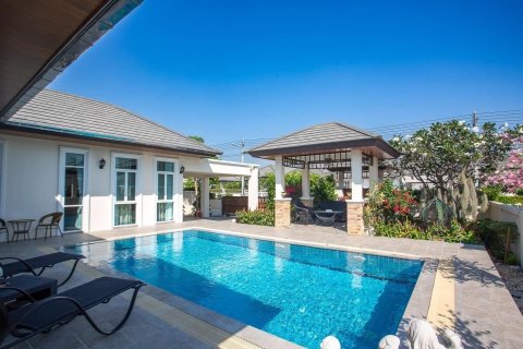 Villa in Cha-am, Thailand 3 bedrooms № 171025 - photo 5