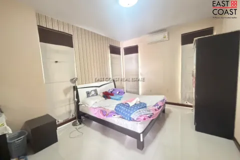 Casa de 3 dormitorios en Pattaya, Tailandia № 212254 - foto 2