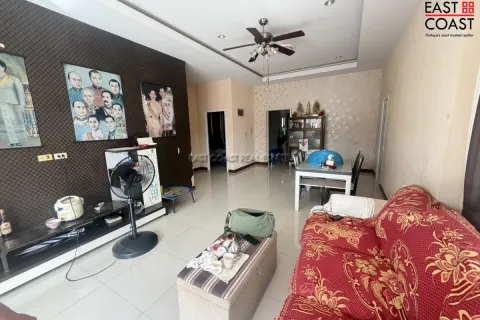 Casa de 3 dormitorios en Pattaya, Tailandia № 212254 - foto 15