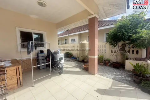 Casa de 3 dormitorios en Pattaya, Tailandia № 212254 - foto 17