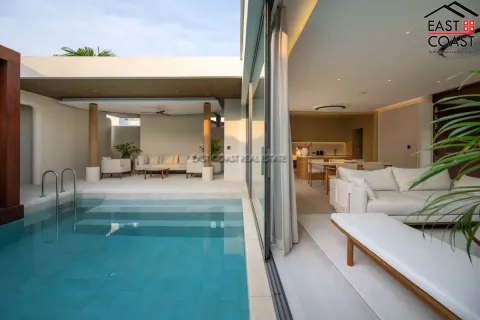 Casa de 3 dormitorios en Pattaya, Tailandia № 212249 - foto 2
