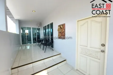 Casa de 4 dormitorios en Pattaya, Tailandia № 212252 - foto 30