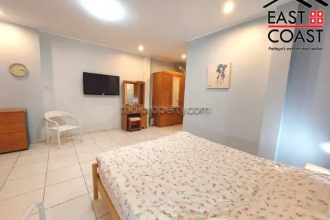 Casa de 4 dormitorios en Pattaya, Tailandia № 212252 - foto 16