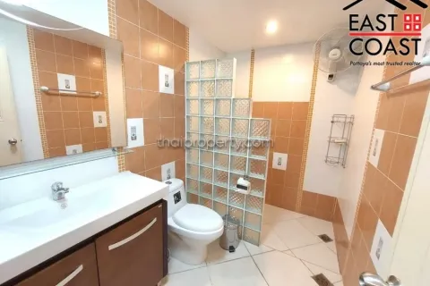 Casa de 4 dormitorios en Pattaya, Tailandia № 212252 - foto 19
