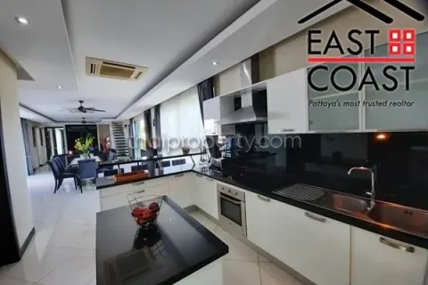 Casa de 5 dormitorios en Jomtien Beach, Pattaya, Tailandia № 212251 - foto 9