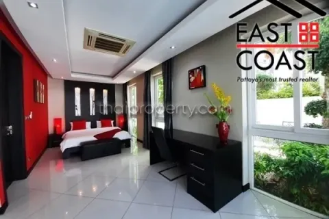 Casa de 5 dormitorios en Jomtien Beach, Pattaya, Tailandia № 212251 - foto 27