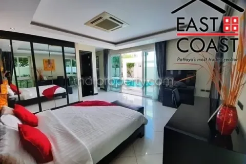 Casa de 5 dormitorios en Jomtien Beach, Pattaya, Tailandia № 212251 - foto 26