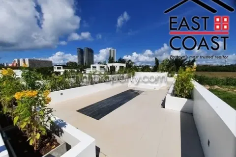 Casa de 5 dormitorios en Jomtien Beach, Pattaya, Tailandia № 212251 - foto 22