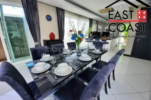 Casa de 5 dormitorios en Jomtien Beach, Pattaya, Tailandia № 212251 - foto 7