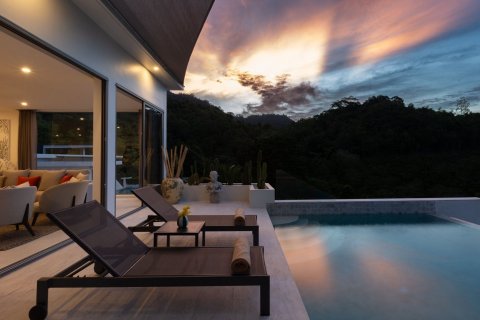 Вилла в Самуи, Таиланд с 8 спальнями  № 136638 - фото 17