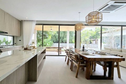 Villa in Phuket, Thailand 6 bedrooms № 136641 - photo 6