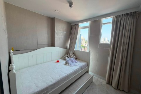 คอนโดมิเนียมในสาทร, กรุงเทพฯ, ประเทศไทย, 3 ห้องนอน № 232941 - รูปถ่าย 10