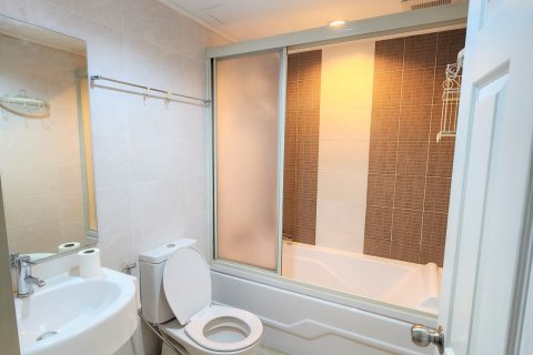 Condo à Bang Phlat, Bangkok, Thaïlande, 2 chambres  № 164250 - photo 5