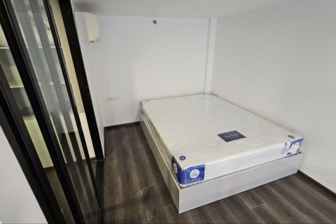 Studio dans le Condo à Chatuchak, Bangkok, Thaïlande  № 164253 - photo 5