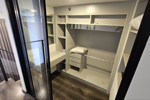 Studio dans le Condo à Chatuchak, Bangkok, Thaïlande  № 164253 - photo 2