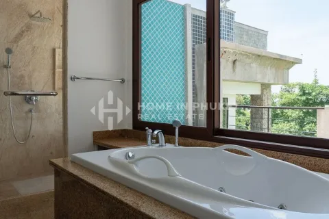 House in Phuket, Thailand 7 bedrooms № 152318 - photo 18