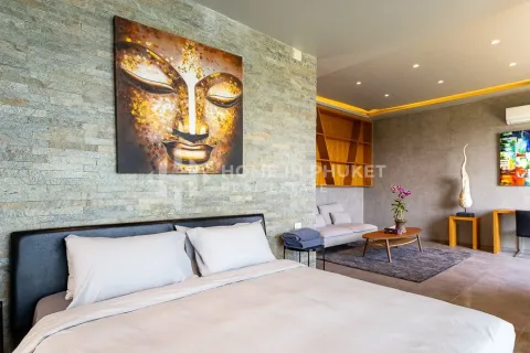 House in Phuket, Thailand 4 bedrooms № 152319 - photo 17