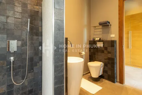 House in Phuket, Thailand 4 bedrooms № 152319 - photo 29