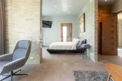 House in Phuket, Thailand 4 bedrooms № 152319 - photo 19