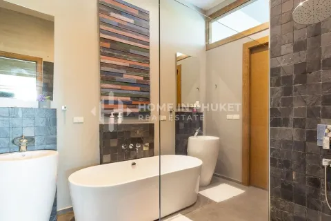 House in Phuket, Thailand 4 bedrooms № 152319 - photo 25