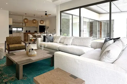 House in Phang Nga, Thailand 4 bedrooms № 152317 - photo 7