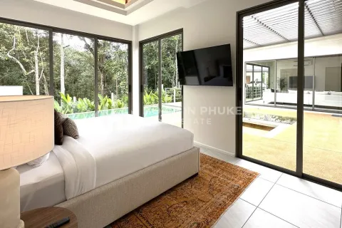 House in Phang Nga, Thailand 4 bedrooms № 152317 - photo 15