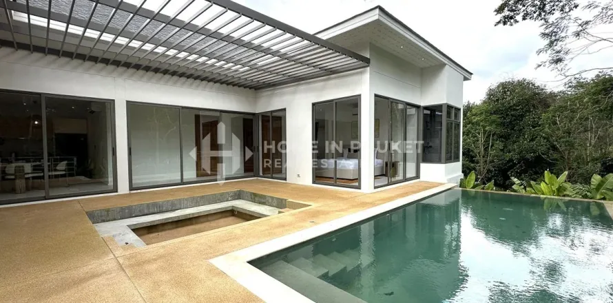 House in Phang Nga, Thailand 4 bedrooms № 152317