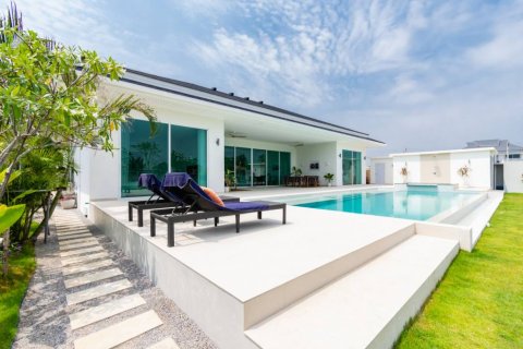 Villa à Pran Buri, Thaïlande 4 chambres № 134615 - photo 2