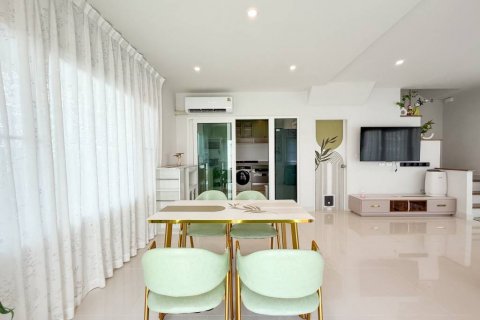 House in Ko Kaeo, Thailand 3 bedrooms № 134618 - photo 5