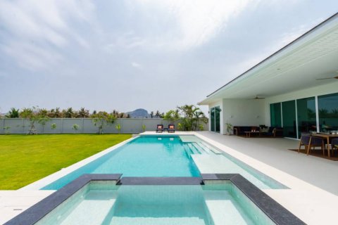 Villa à Pran Buri, Thaïlande 4 chambres № 134614 - photo 3