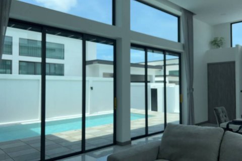 Villa in Bang Lamung, Thailand 3 bedrooms № 134617 - photo 8