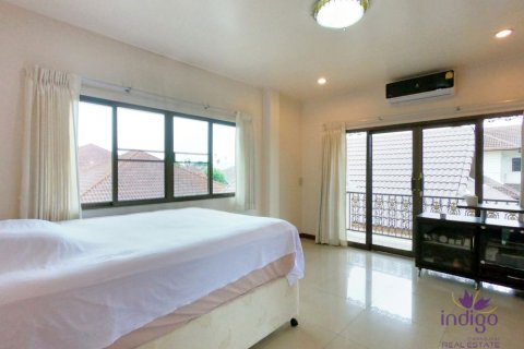 House in Chiang Mai, Thailand 5 bedrooms № 162624 - photo 9