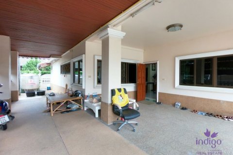House in Chiang Mai, Thailand 5 bedrooms № 162624 - photo 19