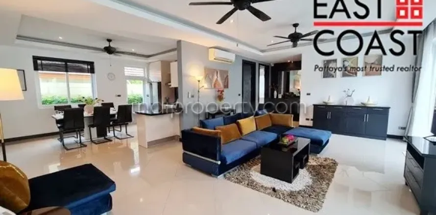 Casa de 4 dormitorios en Pattaya, Tailandia № 212505