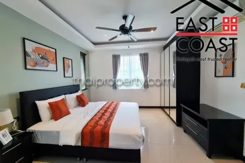 Casa de 4 dormitorios en Pattaya, Tailandia № 212505 - foto 13