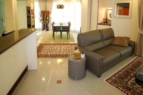 Condo in Pattaya, Thailand, 2 bedrooms  № 145707 - photo 2