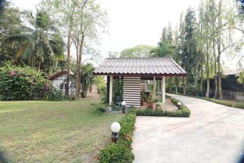 Дом в Удонтхани, Таиланд с 4 спальнями  № 167250 - фото 5