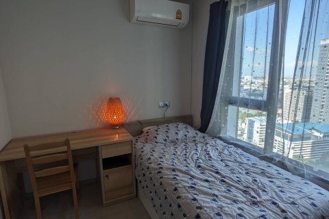 Condo à Chatuchak, Bangkok, Thaïlande, 2 chambres  № 167254 - photo 2