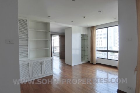 Кондоминиум с 3 спальнями в Бангкоке, Таиланд № 143905 - фото 4