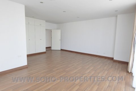 Кондоминиум с 3 спальнями в Бангкоке, Таиланд № 143905 - фото 10