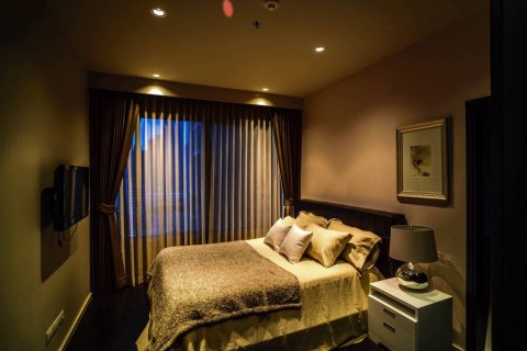 Condo in Bangkok, Thailand, 3 bedrooms  № 181217 - photo 15