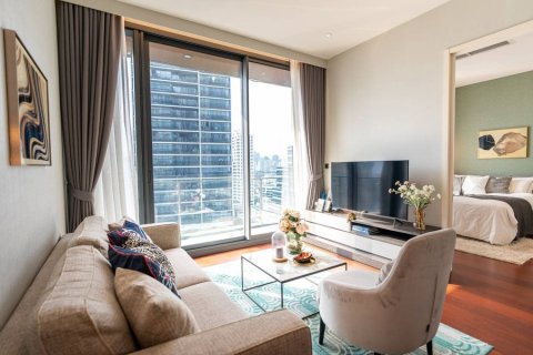 Condo in Bangkok, Thailand, 2 bedrooms  № 181219